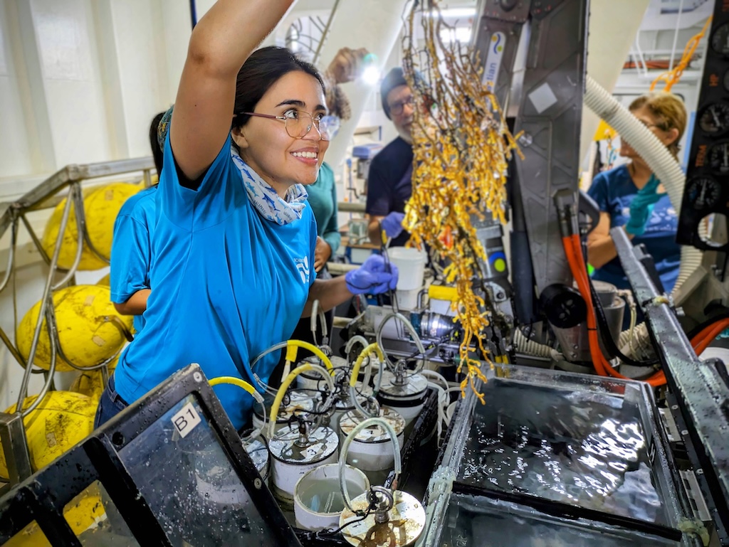 R/V Falkor expedition